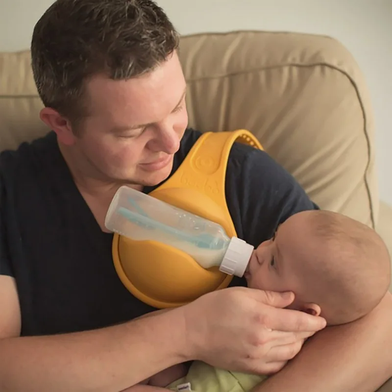 Baby fussy while feeding from bottle