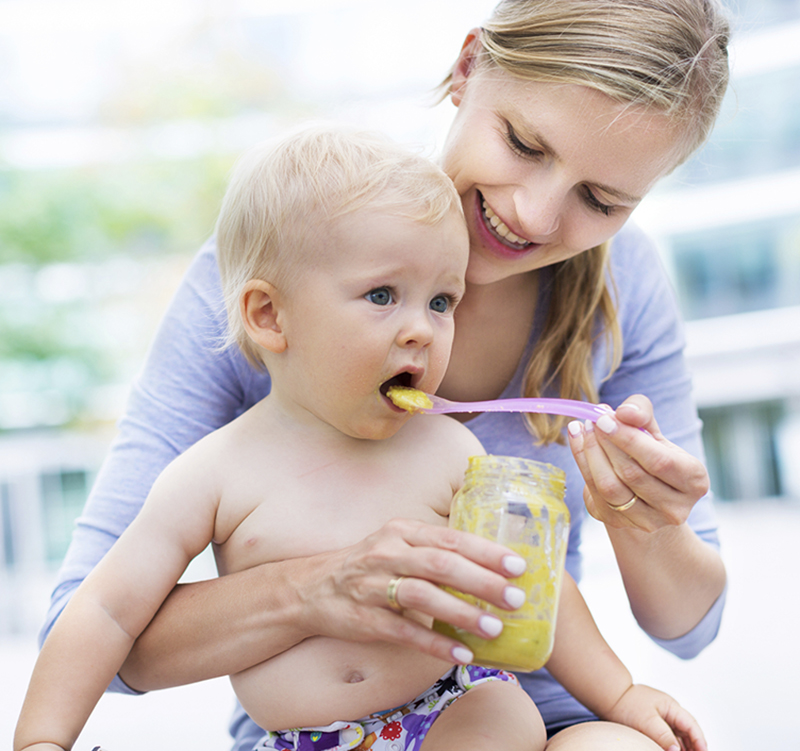 Mom feeding baby pictures