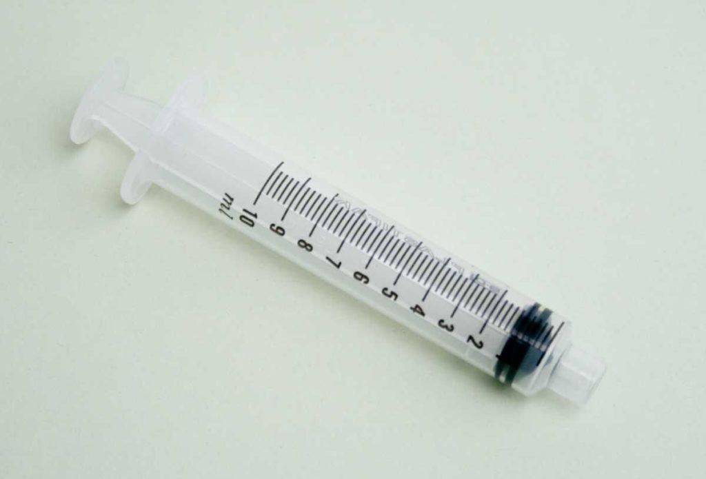 Baby feeding tube syringe