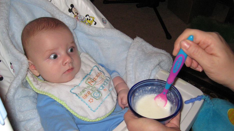 When can u feed baby rice cereal