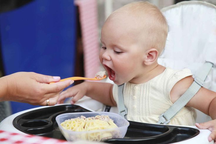 How old can you start feeding a baby cereal