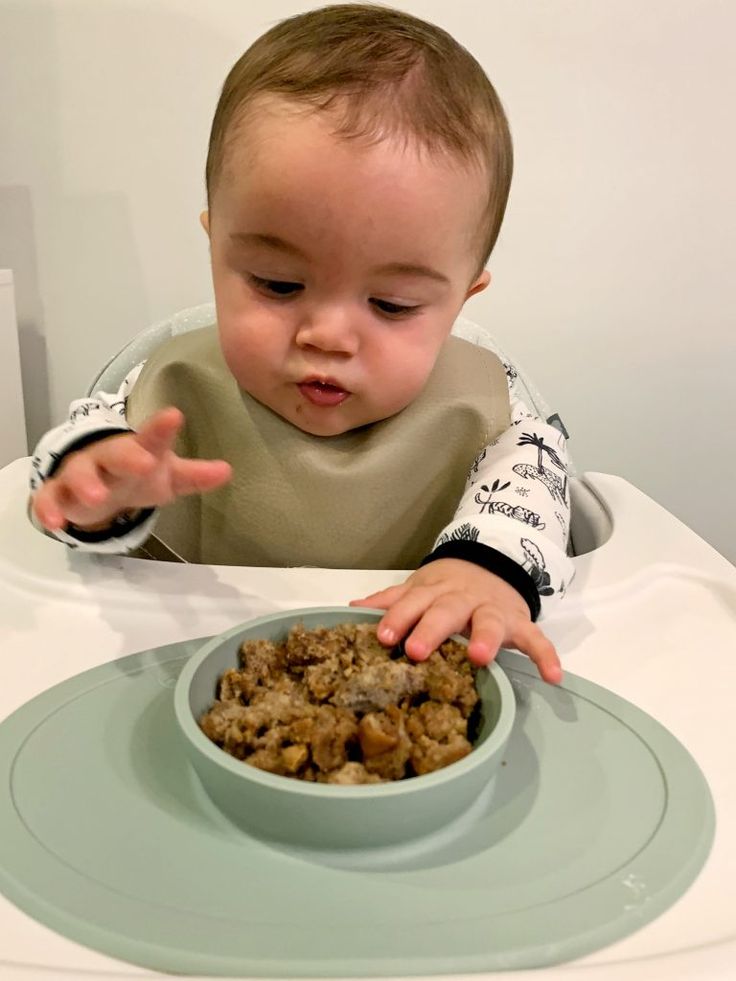 How much food 7 month old baby