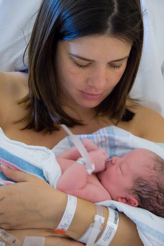 How often do breastfed babies cluster feed