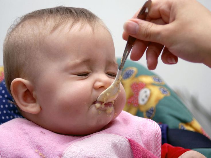 First time feeding baby rice