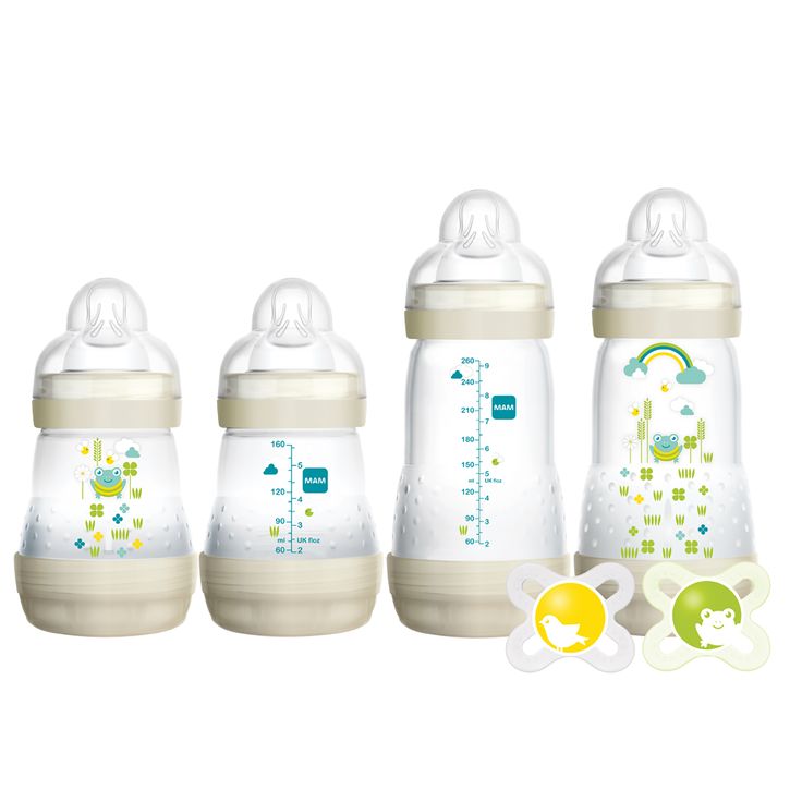 4 month baby bottle feeding