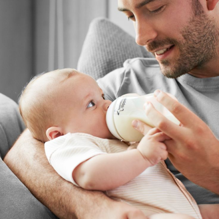 Dual feeding baby