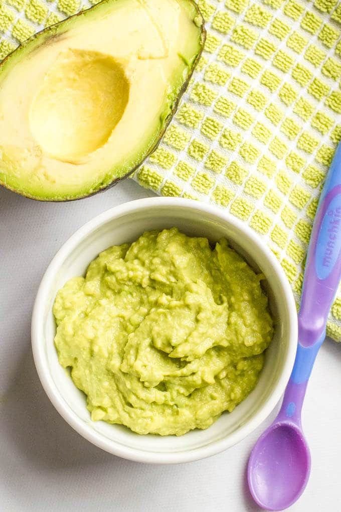 Preparing avocado baby food