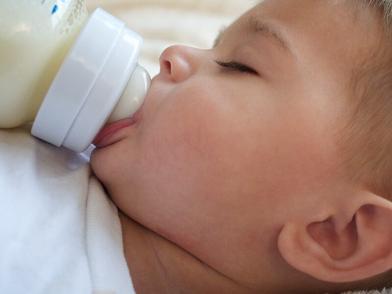 Baby spit up after feeding formula