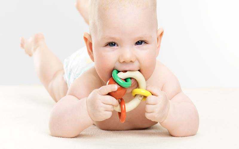 Feeding teething baby